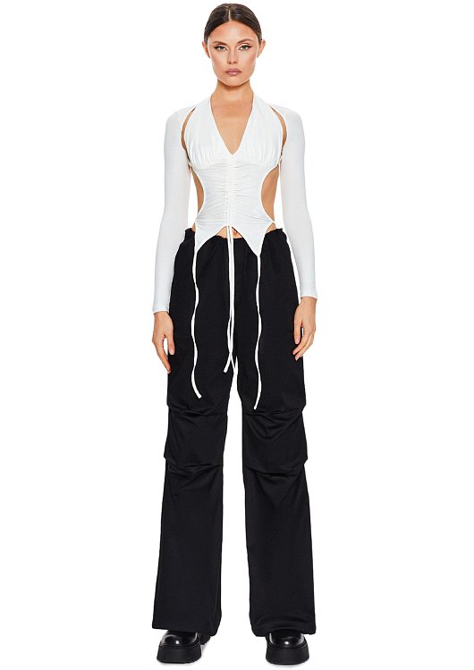 Wide trousers with adjustable elastic