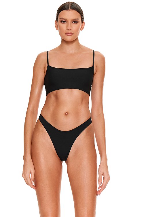 Топ на бретелях