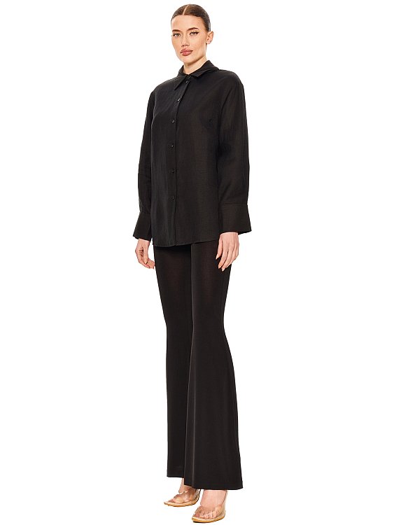 Рубашка изо льна с вышивкой