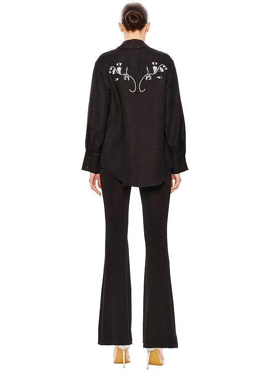 Рубашка изо льна с вышивкой