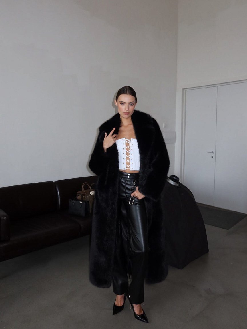 FUR COATS 2024-2025: FASHION GUIDE