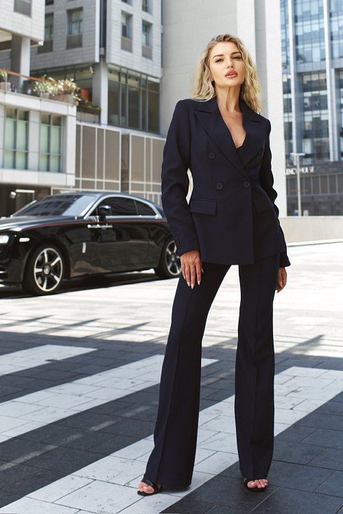 Брюки-клёш со стрелками