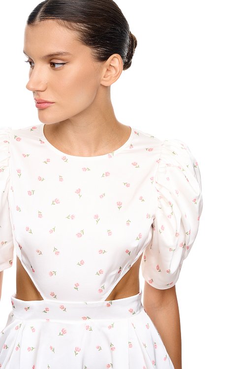 Платье с рукавами фонарик