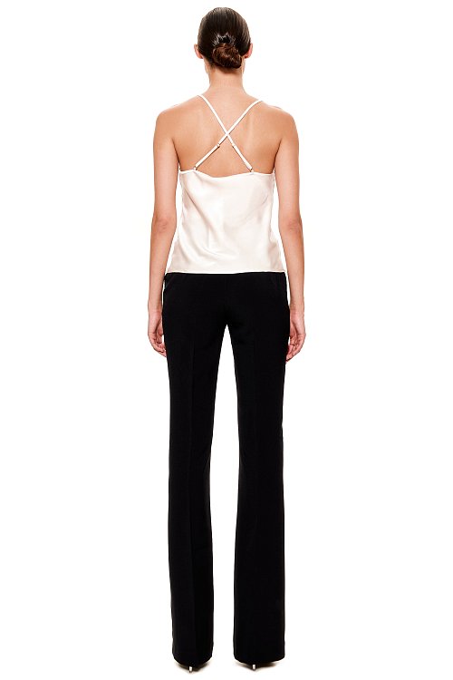 Топ с вырезом качели