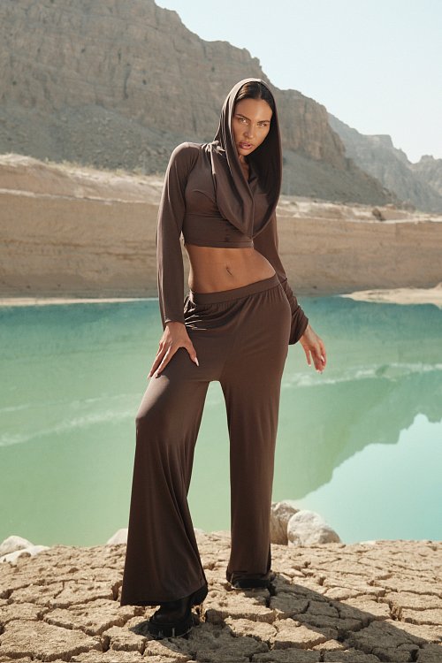 Лонгслив с капюшоном